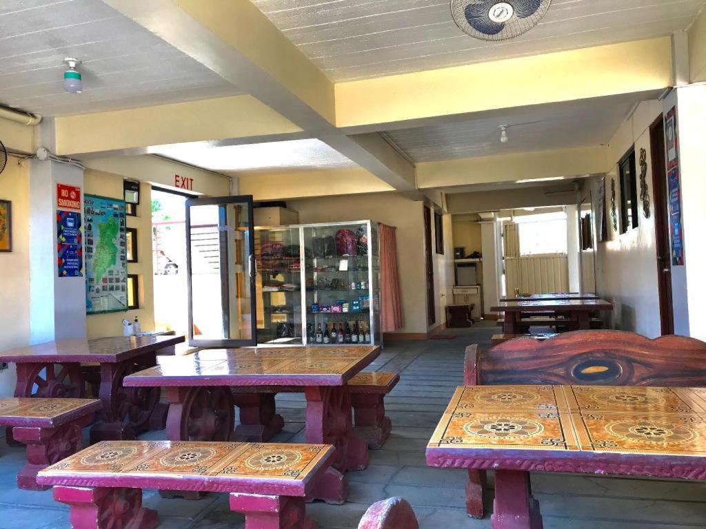 Bridgeview Hotel Laoag Exterior photo